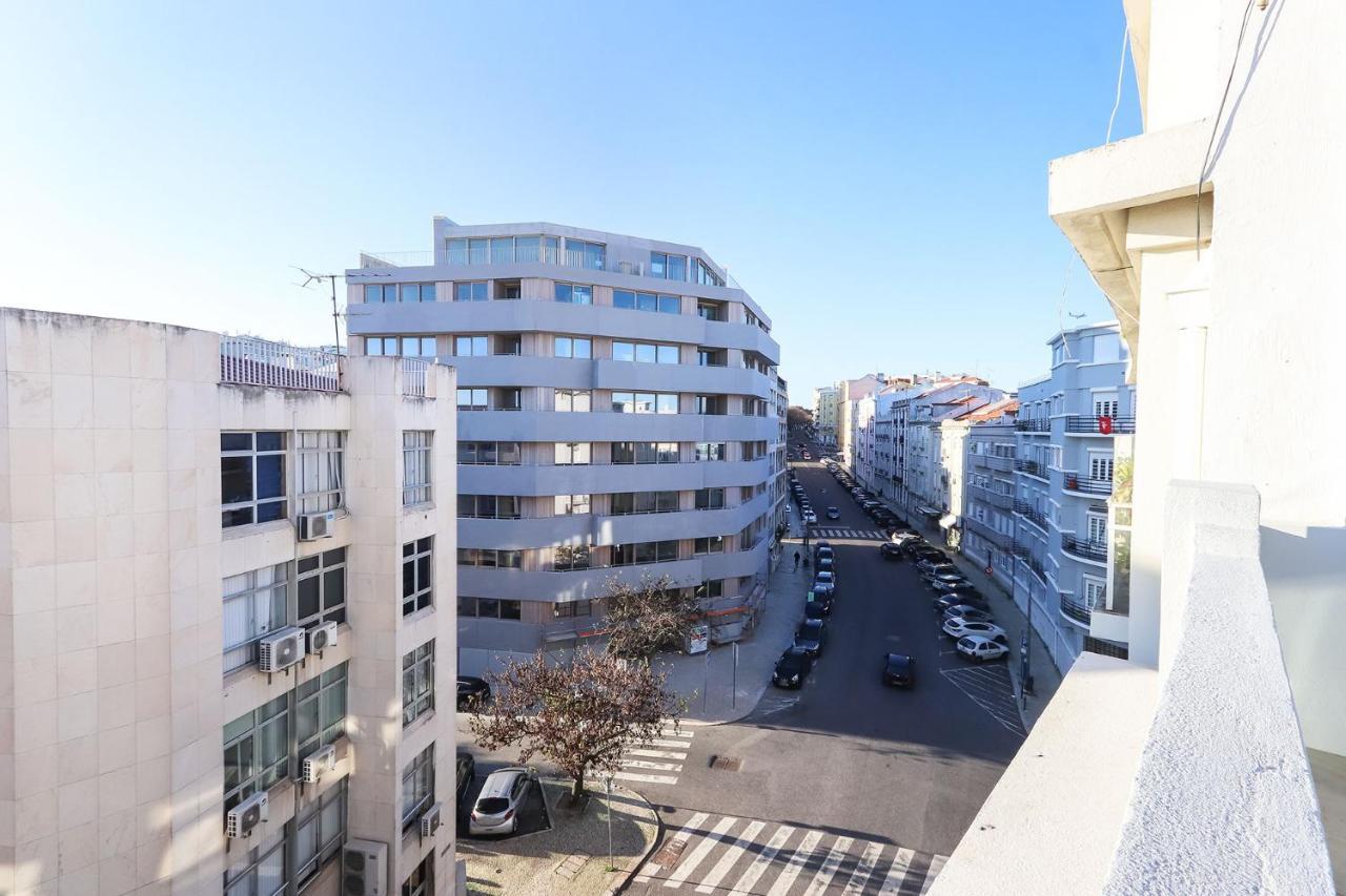Apartamento Marques De Pombal Duplex With Terrace By Homing Lisboa Exterior foto